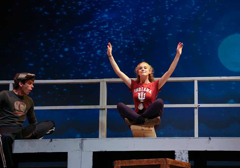 Actress on a plank acting